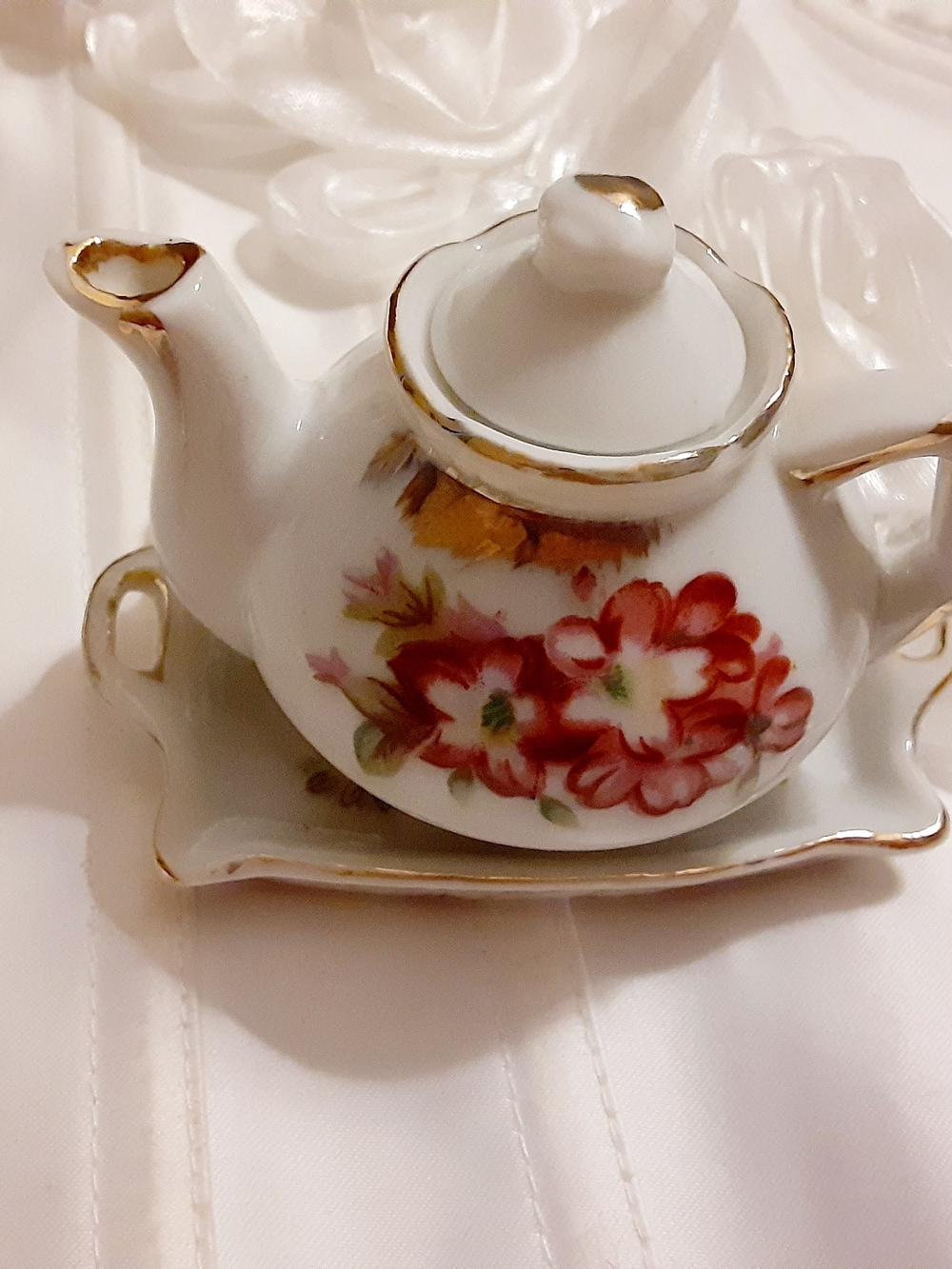 Vintage Floral Mini Porcelain Teapot - White with Red Flowers